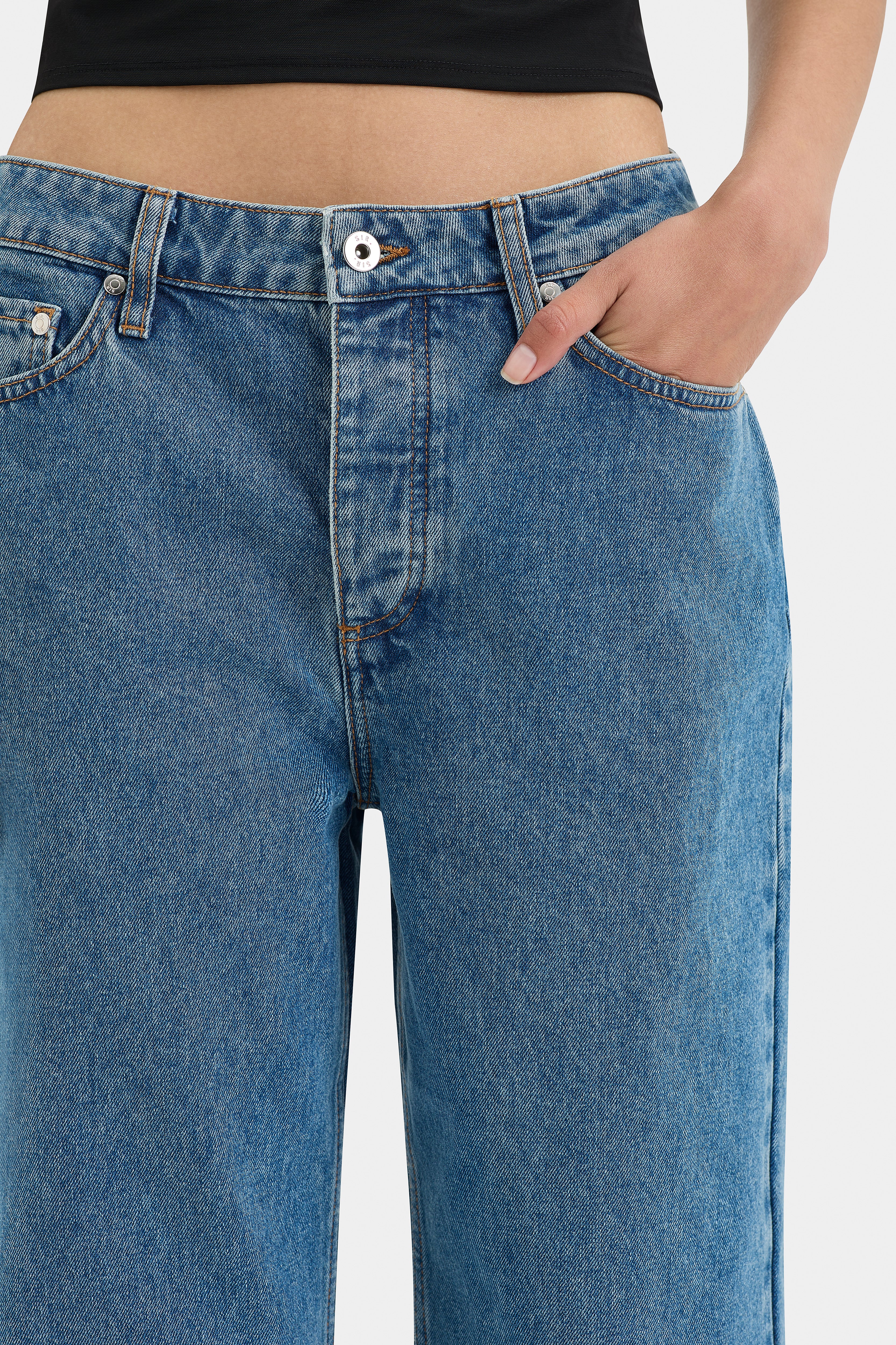 Classic Straight Leg Jean - Image 5