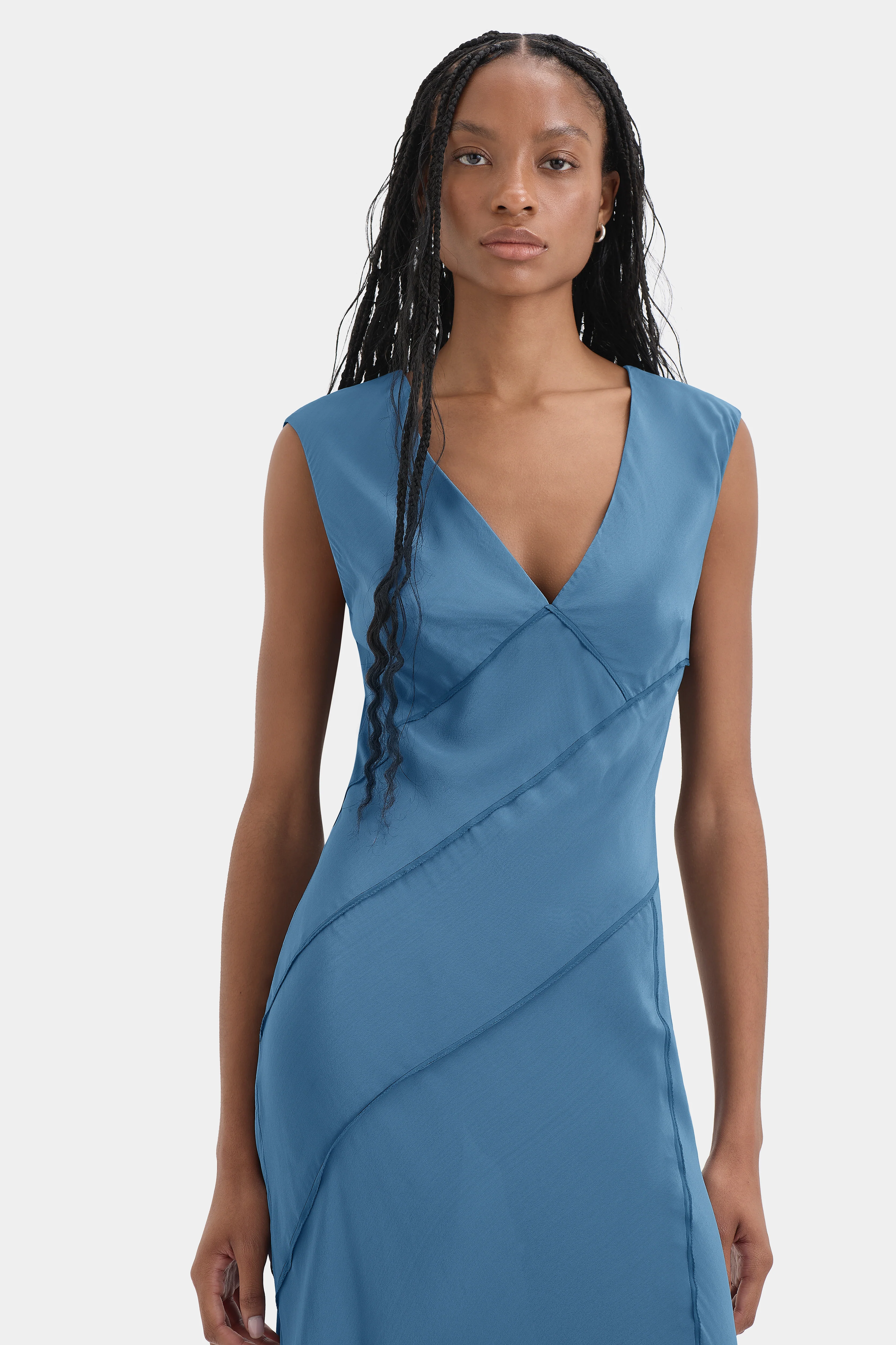 Elin Panelled Gown - Image 5