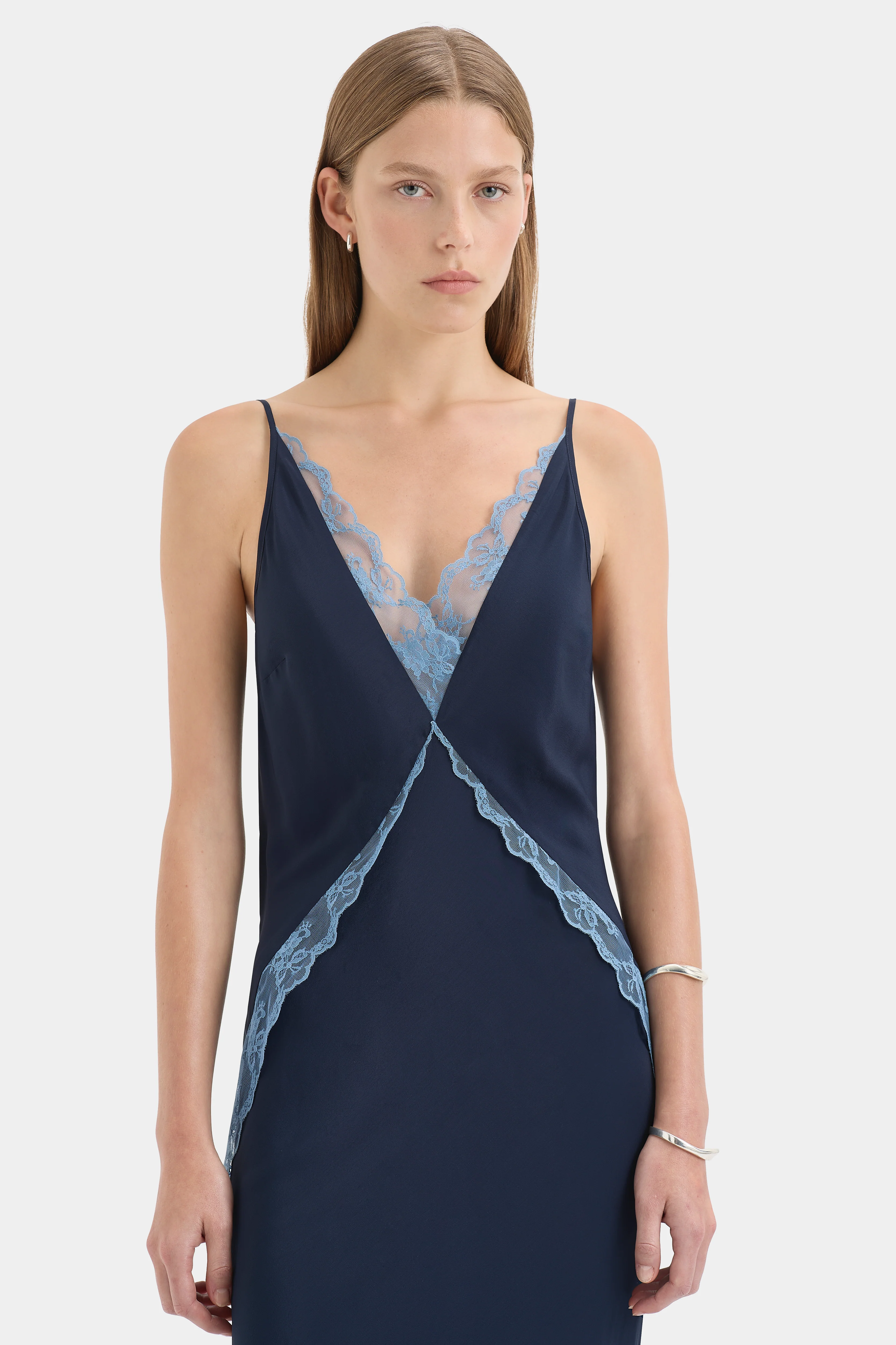 Elsie Lace Gown - Image 4